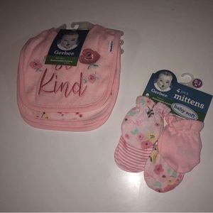 Gerber BabyGirls 0-3 Months 4 Pk Organic Cotton Mittens & 3 Pk Bibs Floral Pink